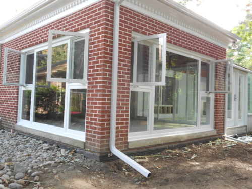 Large Window Side Open