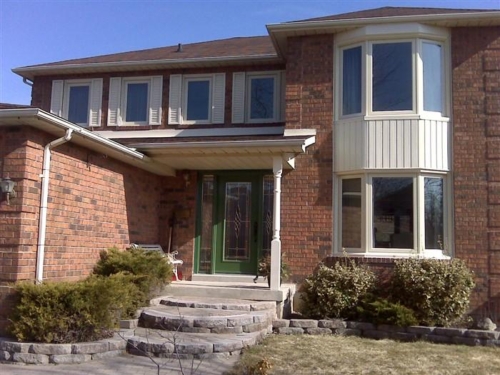 Custom colours available